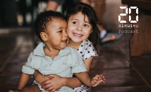 Illustrations de deux jeunes enfants