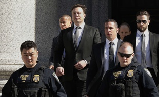 Elon Musk est finalement parvenu à un accord à l'amiable avec l'autorité des marchés financiers qui l'accusait d'outrage.