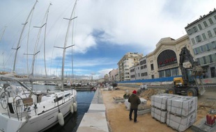 Des travaux en cours sur le Vieux-Port de Marseille, le 7 janvier 2016