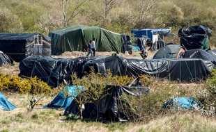 Un camp de migrants le 15 avril 2015 à Calais