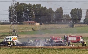 Le lieu du crash de l'Airbus A400M, ce samedi 9 mai près de l'aéroport de Séville en Espagne.