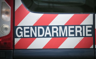 Un véhicule de gendarmerie. Illustration.