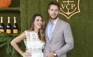 Justin Hartley et Chrishell Stause le 14 octobre 2017 à Los Angeles.