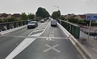 Le Pont de l'Europe à Pavillons-sous-bois où une ado de 14 ans a frappé trois agresseurs aux testicules alors qu'ils tentaient de l'enlever. (Illustration)