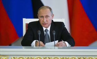 Vladimir Poutine fait une déclaration après sa rencontre au Kremlin avec le général égyptien el-Sissi, le 26 août 2015