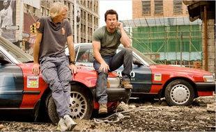 Michael Bay et Mark Wahlberg sur le plateau de Transformers: l'âge de l'extinction