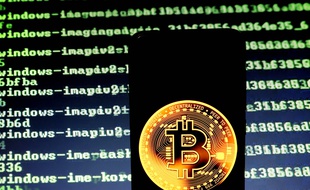 Des investissements en Bitcoin était proposés par les escrocs.