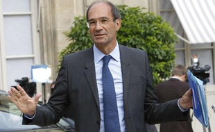 Le ministre du Travail Eric Woerth, à la sortie du premier conseil des ministres après les vacances d'été, à Paris le 25 août 2010.