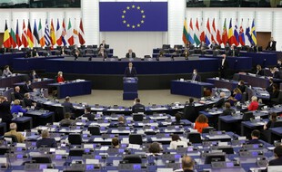 Mateusz Morawiecki est venu défendre au Parlement européen l'idée de la primauté du droit national.