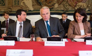 Manuel Valls, Jean-Marc Ayrault et Cécile Duflot, le 14 mai 2013 à Matignon.