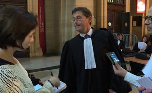Me Rémy Douarre, défenseur d'une des sociétés relaxées au procès "Pétrole contre nourriture", le 18 juin 2015 à Paris