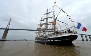 Le Belem a remonté la Loire, le 4 juin 2016 / AFP PHOTO / JEAN-FRANCOIS MONIER