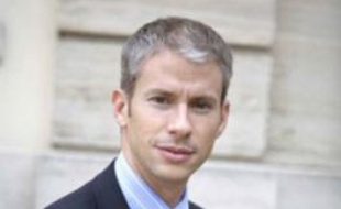 Franck Riester, député de Seine et Marne, maire de Coulommiers, rapporteur du texte de loi "Création et Internet". Photo prise à Paris en octobre 2008.