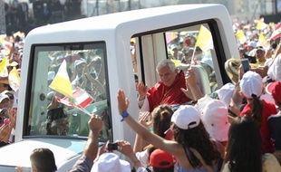 Le pape Benoît XVI, en viste au Liban, le 16 septembre 2012.