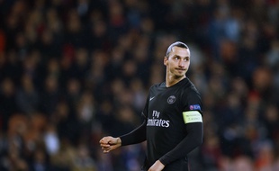 Zlatan Ibrahimovic lors du match PSG-Shakhtar (2-0), le 8 décembre 2015 au Parc des Princes.