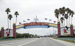 L'entrée de Disney World en Californie, le 16 mars 2020.