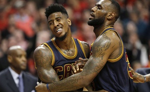 LeBron James et les Cavaliers de Cleveland ont battu Chicago et se qualifient pour la finale de la conférence Est.