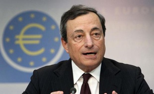 Le président de la Banque centrale européenne (BCE), Mario Draghi, a prévenu jeudi que des risques de dégradation continuaient de peser sur l'économie de la zone euro, en dépit d'une stabilisation hésitante de celle-ci.