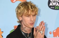 Machine Gun Kelly et Zinedine Zidane sont dans le Fil des Stars