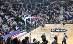 L'ambiance est montée crescendo mardi à l'Astroballe, même si l'Asvel a payé durant tout le match sa mauvaise entame contre le Real Madrid.