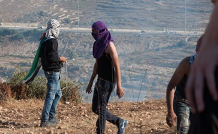 La mort d'un bébé palestinien tué dans un incendie volontaire a créé de nouvelles tensions près de Ramallah où des affrontement ont opposé de jeunes Palestiniens et les forces d'occupation israéliennes.