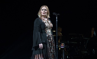 Adele sur scène à Glastonbury