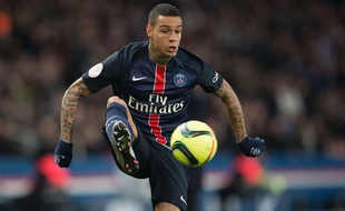 Gregory van der Wiel lors du match entre le PSG et Angers le 23 janvier 2016.