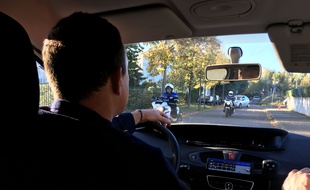 Dans la voiture avec le major Berger.