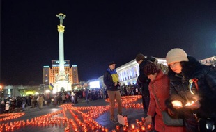 Hommage aux victimes du Maïdan à Kiev, un an après la révolution, le 21 novembre 2014