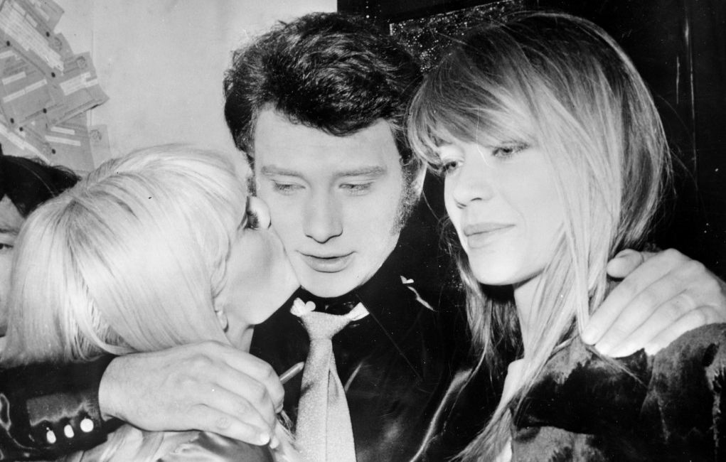 Mort de Françoise Hardy : « Une étoile est partie »… Sylvie Vartan salue le  départ de son amie