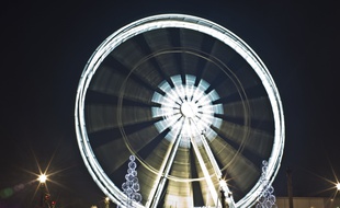 Marcel Campion refuse de démonter sa grande roue place de la Concorde.