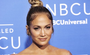 La chanteuse et actrice Jennifer Lopez à New York