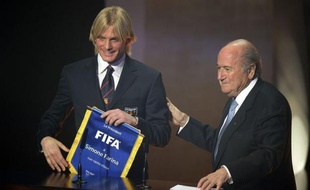 La Fifa a annoncé mardi une série de mesures pour lutter contre les matchs truqués, prévoyant notamment de faire appel à Interpol et d'instaurer des programmes de protection pour les informateurs dénonçant ces pratiques illégales générant des milliards d'euros.