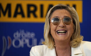 Marine Le Pen lors d'une conférence de presse de Thierry Mariani, tête de liste RN en Paca.