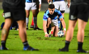 Romain Ntamack sous les couleurs des Barbarians français face aux Maori All Blacks, le 10 novembre 2017 au stade Chaban-Delmas de Bordeaux.