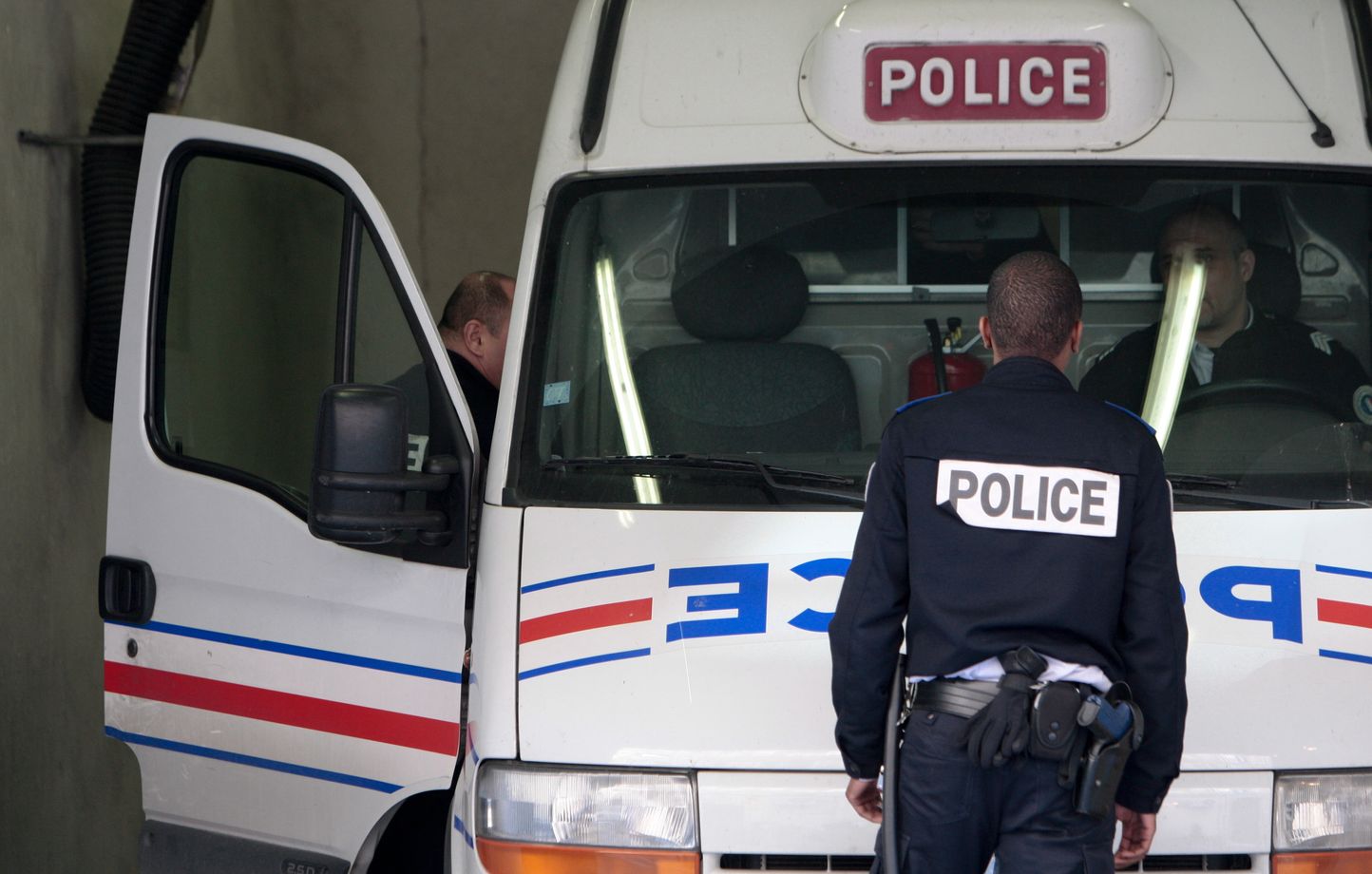 Marseille : Trois Lycéens Arrêtés Pour Avoir Menacé De Mort Un ...