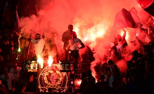 Le virage Auteuil pendant le match du PSG contre Nice, le