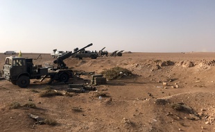 Artillerie dans le village of Suway'iah, près de la ville de Boukamal, à la frontière syrienne, le 10 novembre 2017.