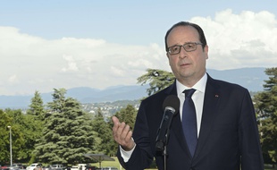Francois Hollande speaks le 11 juin 2015 à Genève.