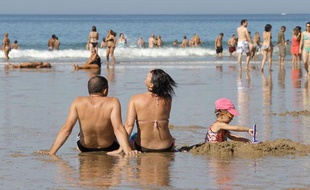 Bain de soleil à Biarritz en 2011.