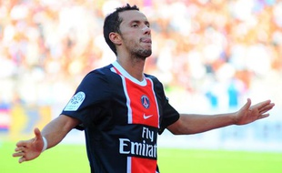 L'attaquant brésilien du PSG Nenê le 21 août 2011 lors d'un match contre Valenciennes.
