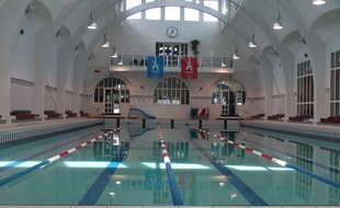 Paris, le 15 mai 2017. Piscine de la Butte-aux-Cailles.
