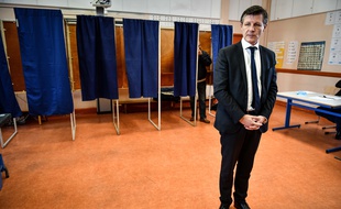 Nicolas Florian le 15 mars 2020 lors du premier tour des élections municipales.
