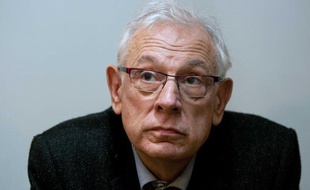 Le pédagogue Philippe Meirieu lors du Conseil federal d'Europe Ecologie-Les Verts à Lyon le 13 novembre 2011.