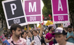 Après l'avis favorable du CCNE d'ouvrir la PMA à toutes les femmes, il faut désormais qu'un texte de loi soit élaboré, voté et promulgué pour consacrer cette égalité des droits entre toutes les femmes.