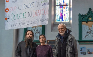 Les trois personnes qui ont entamé une grève de la faim, le 11 octobre, à Calais, Dans le Pas-de-Calais.
