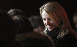 Le groupe de luxe LVMH a annoncé mardi la nomination de Delphine Arnault, fille du propriétaire milliardaire Bernard Arnault, comme directrice générale adjointe de sa locomotive Louis Vuitton.