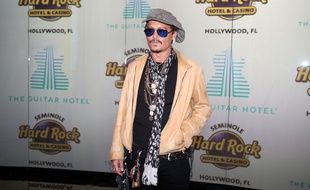L'acteur Johnny Depp à l'inauguration du Guitar Hotel à Hollywood
