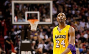 Les Lakers de Los Angeles, battus dimanche par les Pacers d'Indiana (98-96), une des équipes surprises de ce début de saison NBA, ont encaissé leur troisième défaite d'affilée.