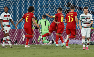 Thorgan Hazard ouvre le score pour la Belgique.